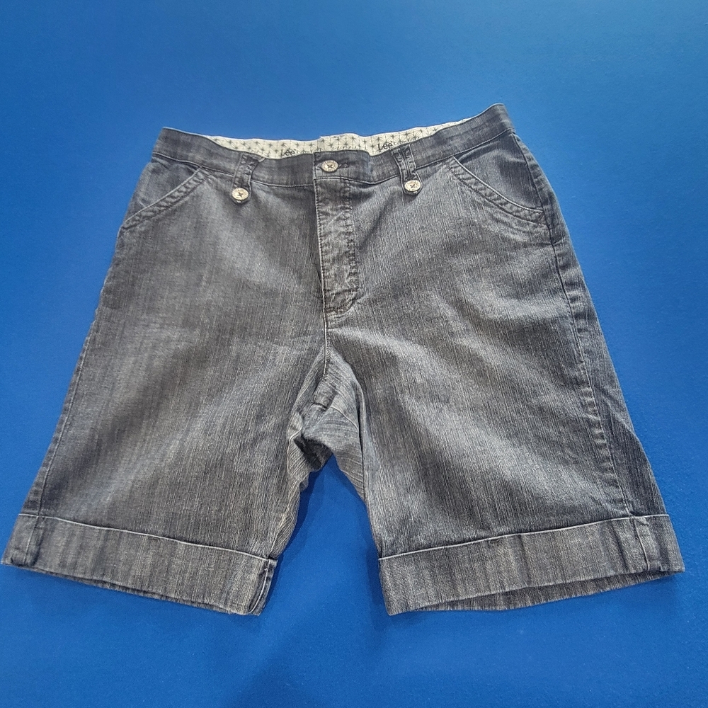 Lee Cuffed Blue Jean Shorts / Stretch / Comfort Waistband / Size 16M